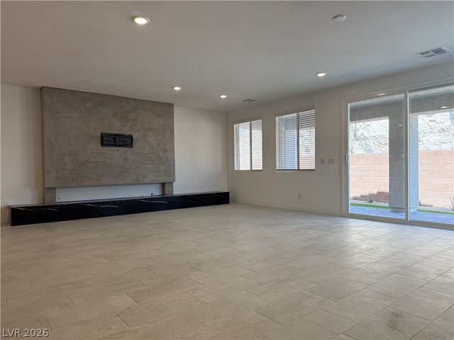 9956 Joshua Foothills Street, Las Vegas, NV 89178