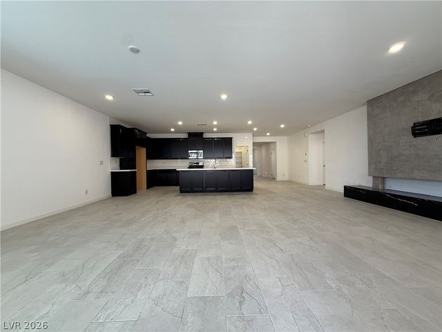 9956 Joshua Foothills Street, Las Vegas, NV 89178
