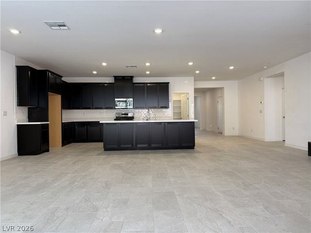 9956 Joshua Foothills Street, Las Vegas, NV 89178