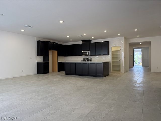 9956 Joshua Foothills Street, Las Vegas, NV 89178