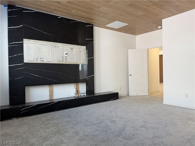 9956 Joshua Foothills Street, Las Vegas, NV 89178
