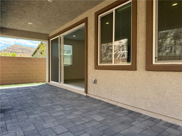 9956 Joshua Foothills Street, Las Vegas, NV 89178