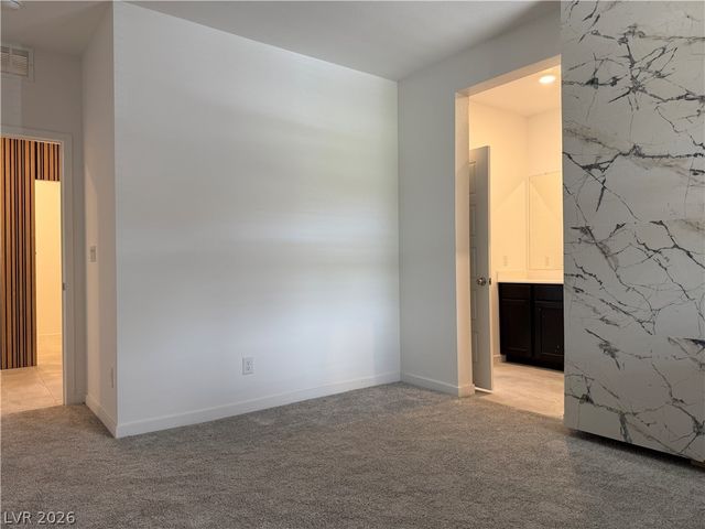 9956 Joshua Foothills Street, Las Vegas, NV 89178