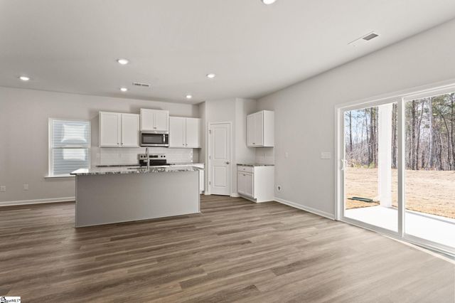 3 Torwood Street, Fountain Inn, SC 29644