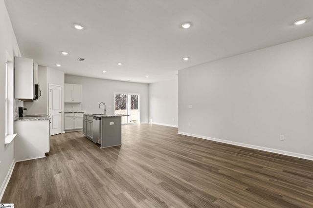 3 Torwood Street, Fountain Inn, SC 29644