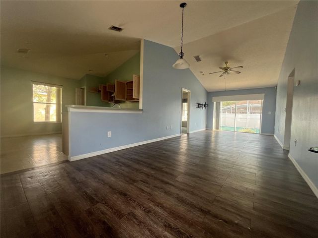 318 WALPOLE LOOP, Davenport, FL 33897