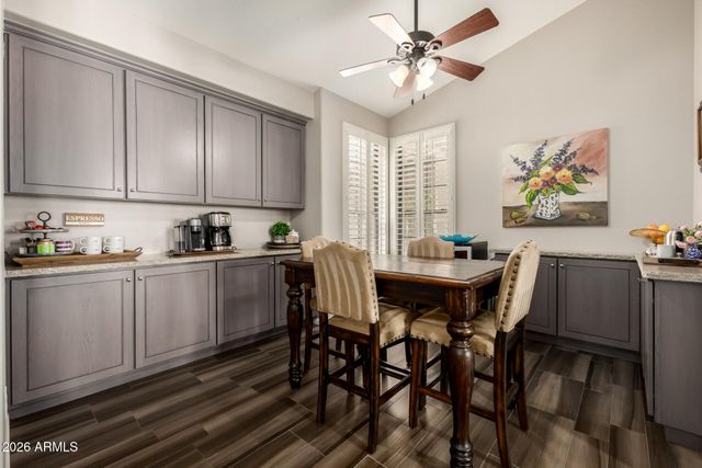 24614 S LAKEWAY Circle SE, Sun Lakes, AZ 85248