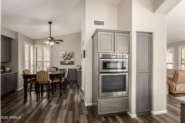 24614 S LAKEWAY Circle SE, Sun Lakes, AZ 85248