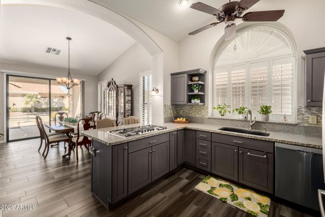 24614 S LAKEWAY Circle SE, Sun Lakes, AZ 85248