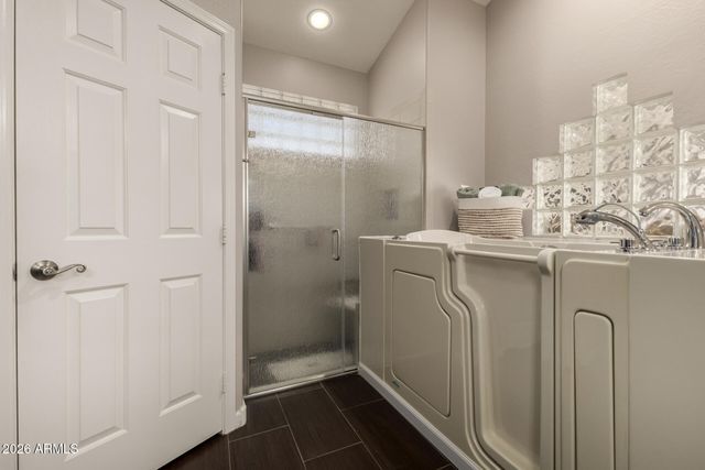 24614 S LAKEWAY Circle SE, Sun Lakes, AZ 85248