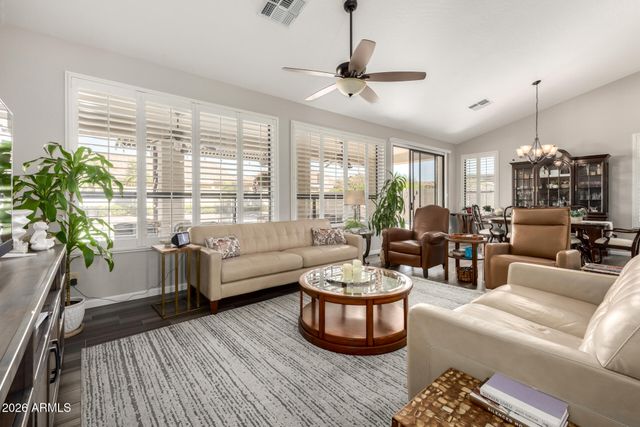 24614 S LAKEWAY Circle SE, Sun Lakes, AZ 85248