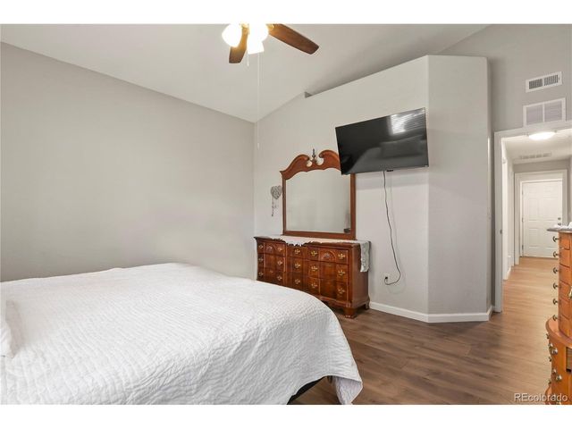 932 Pinecrest Dr, Pueblo, CO 81005