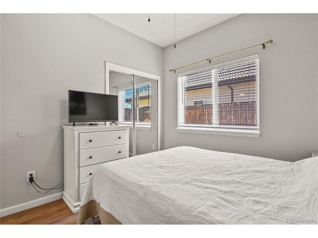 932 Pinecrest Dr, Pueblo, CO 81005