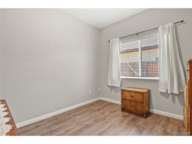 932 Pinecrest Dr, Pueblo, CO 81005