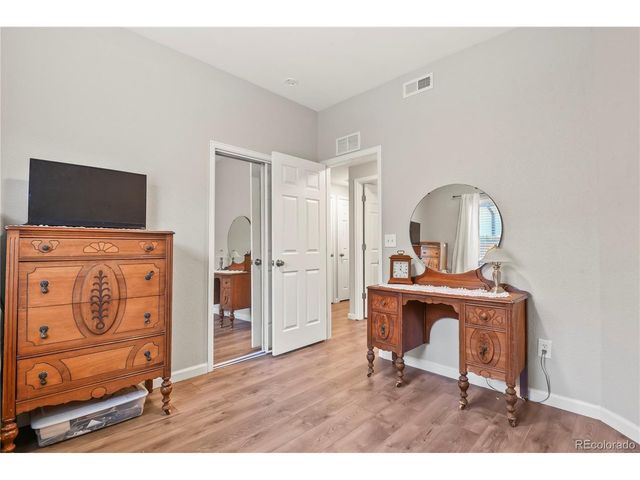 932 Pinecrest Dr, Pueblo, CO 81005