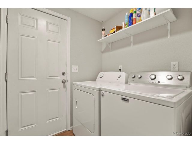 932 Pinecrest Dr, Pueblo, CO 81005