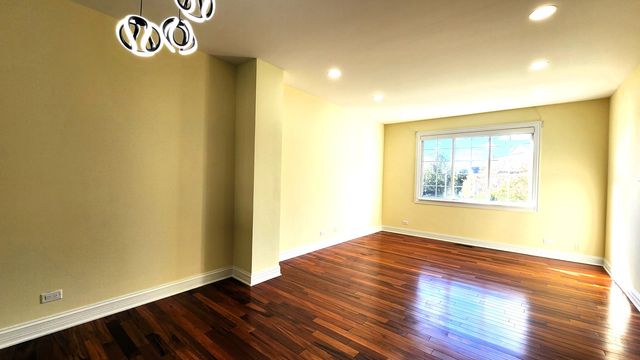 2164 W Concord Lane, Addison, IL 60101