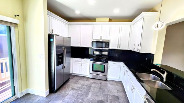 2164 W Concord Lane, Addison, IL 60101