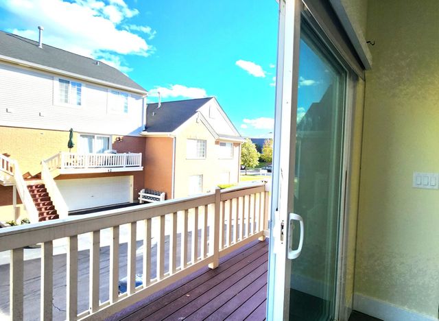 2164 W Concord Lane, Addison, IL 60101