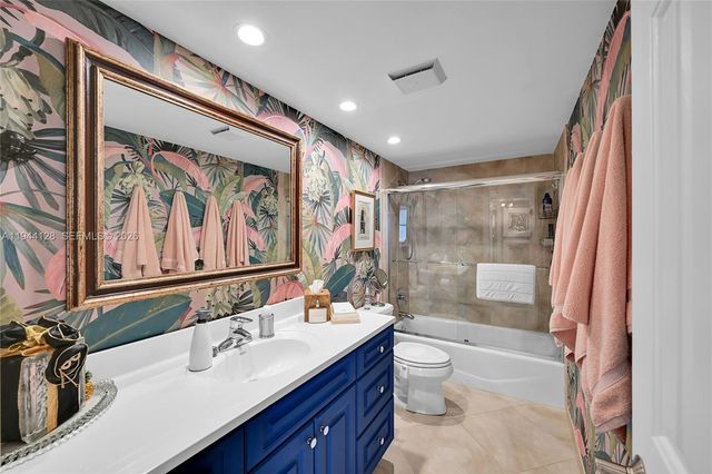 936 Intracoastal Dr 16A, Fort Lauderdale, FL 33304