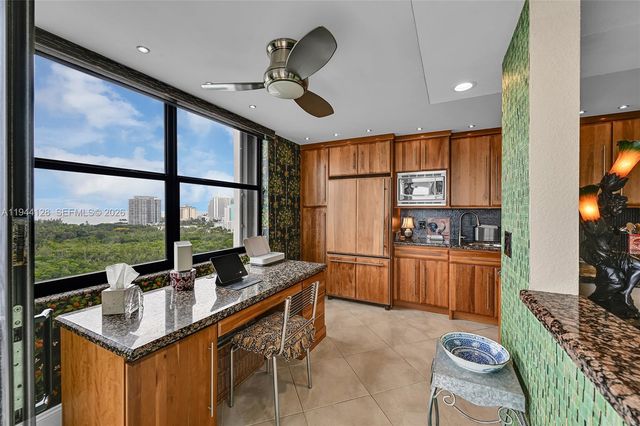 936 Intracoastal Dr 16A, Fort Lauderdale, FL 33304