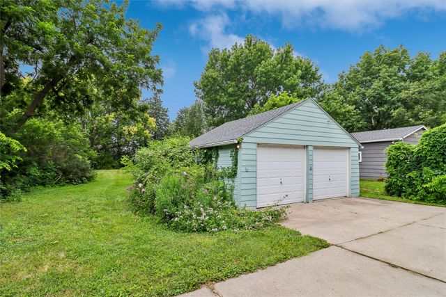1504 48th Street, Des Moines, IA 50311