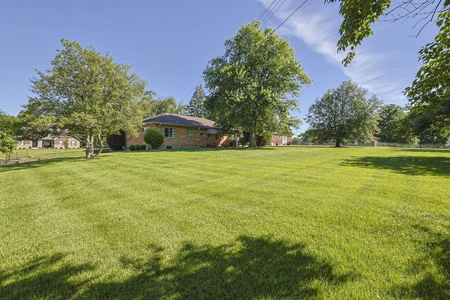 2559 Amsterdam Road, Villa Hills, KY 41017