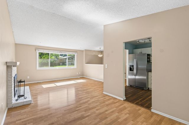 7631 Ontario Boulevard, Eden Prairie, MN 55344