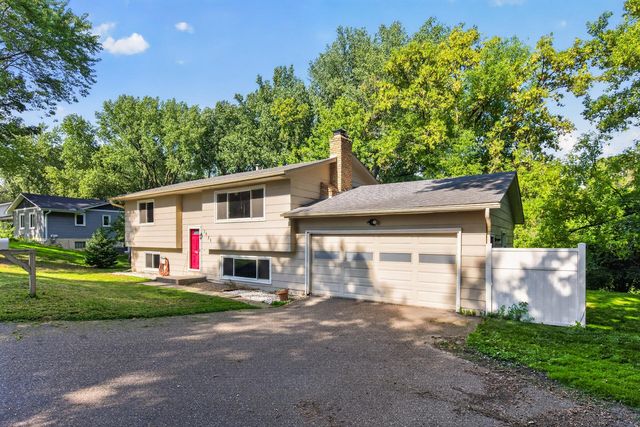 7631 Ontario Boulevard, Eden Prairie, MN 55344