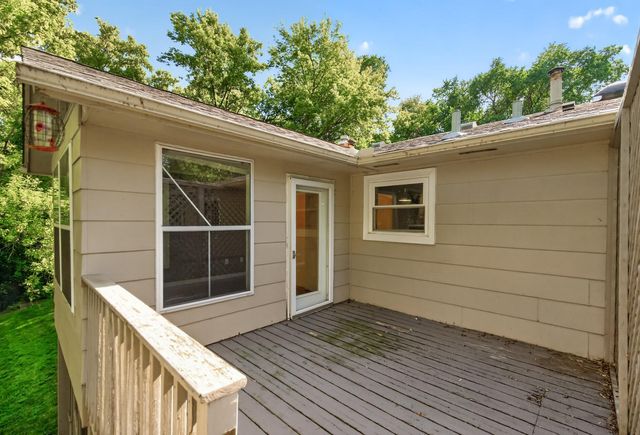 7631 Ontario Boulevard, Eden Prairie, MN 55344
