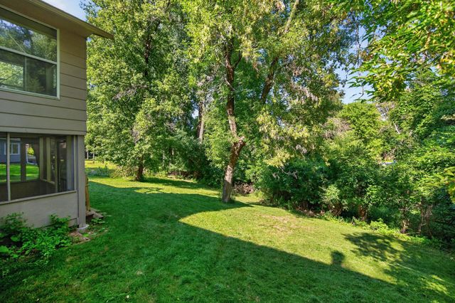 7631 Ontario Boulevard, Eden Prairie, MN 55344