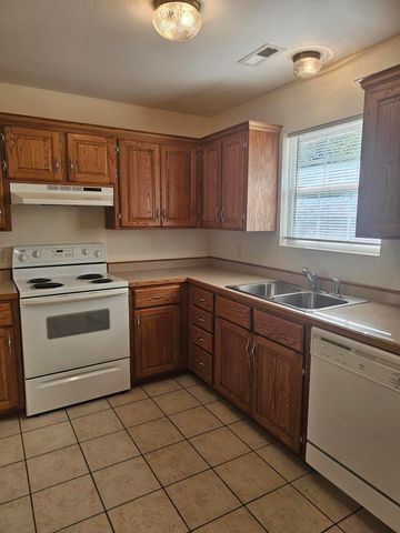 1401 &1403 S Clark Avenue, Bolivar, MO 65613