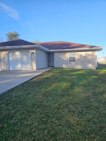 1401 &1403 S Clark Avenue, Bolivar, MO 65613