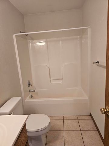 1401 &1403 S Clark Avenue, Bolivar, MO 65613