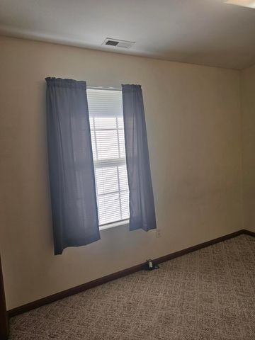 1401 &1403 S Clark Avenue, Bolivar, MO 65613