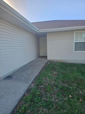 1401 &1403 S Clark Avenue, Bolivar, MO 65613