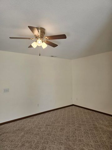 1401 &1403 S Clark Avenue, Bolivar, MO 65613