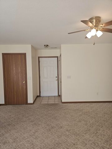 1401 &1403 S Clark Avenue, Bolivar, MO 65613