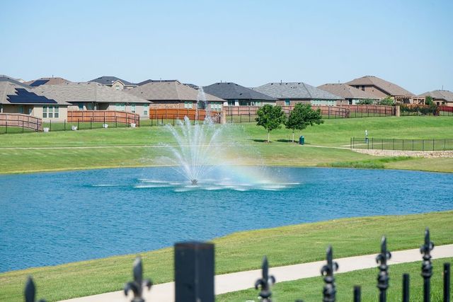 1204 Burlingame Drive, Cleburne, TX 76033