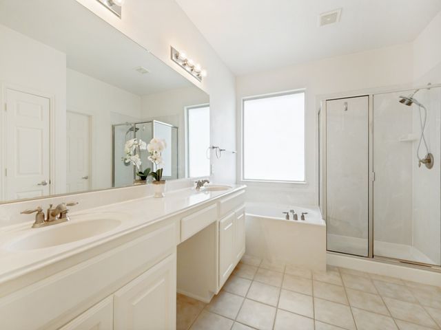 3019 Riverwood Lane, Grand Prairie, TX 75052