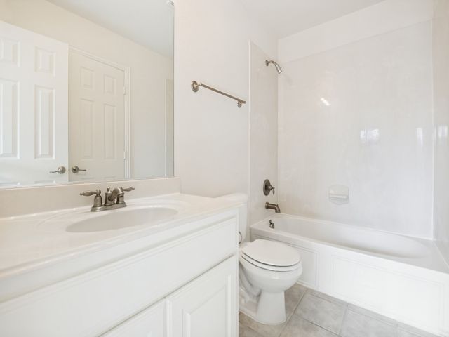 3019 Riverwood Lane, Grand Prairie, TX 75052