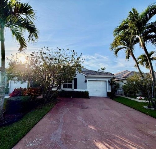 3608 Coco Lake Dr, Coconut Creek, FL 33073