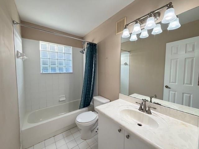 3608 Coco Lake Dr, Coconut Creek, FL 33073