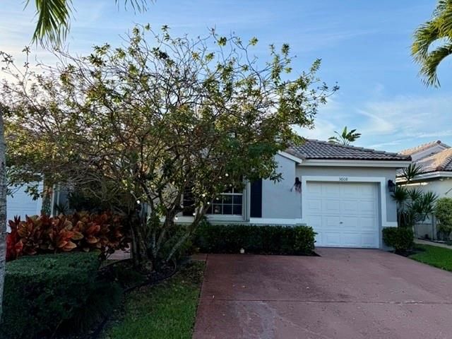 3608 Coco Lake Dr, Coconut Creek, FL 33073
