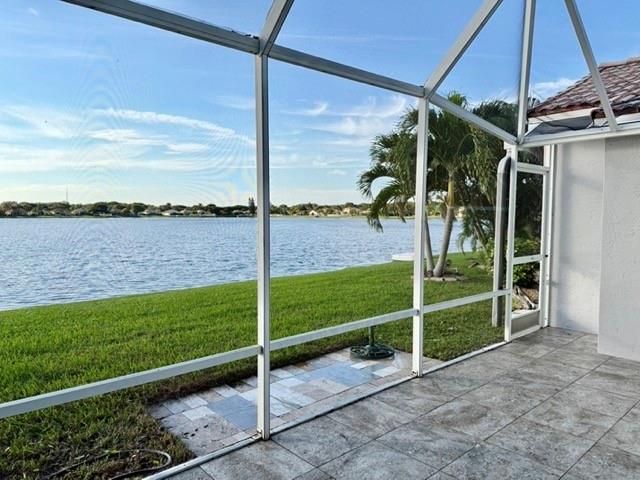 3608 Coco Lake Dr, Coconut Creek, FL 33073