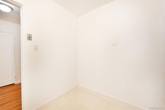 139-09 84 Drive 307, Briarwood, NY 11435