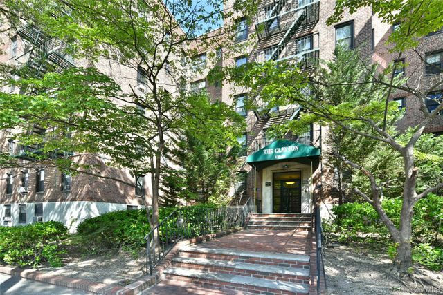 139-09 84 Drive 307, Briarwood, NY 11435