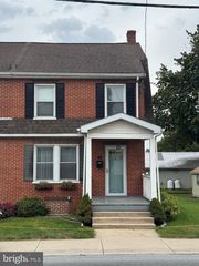 26 S LIME ST, Quarryville, PA 17566