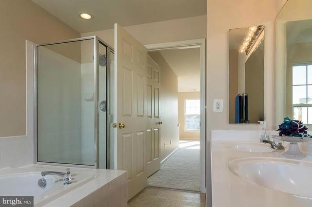 20941 KILLAWOG TER, Ashburn, VA 20147