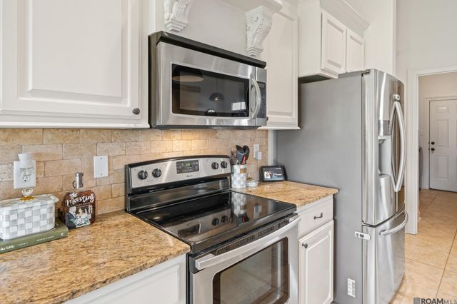 10753 Fenway Ln, Denham Springs, LA 70706